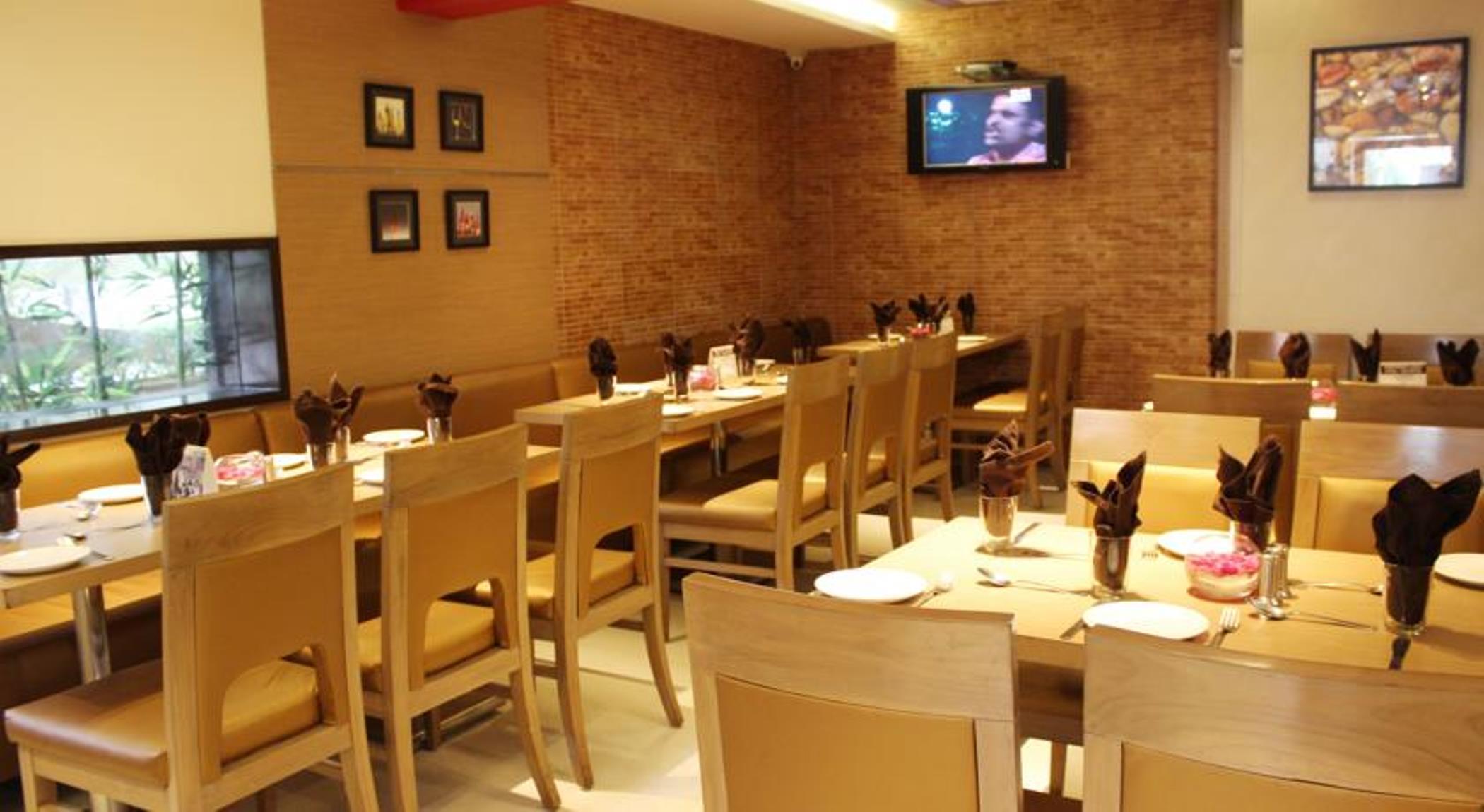 孟买国际机场东方紫菀酒店 外观 照片