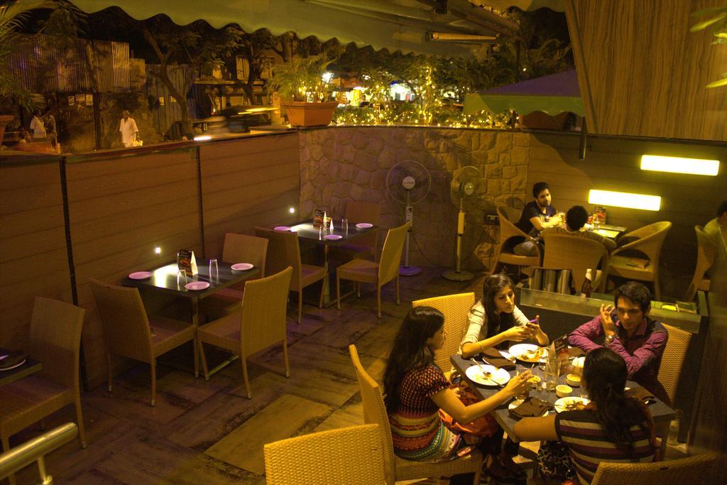 孟买国际机场东方紫菀酒店 外观 照片